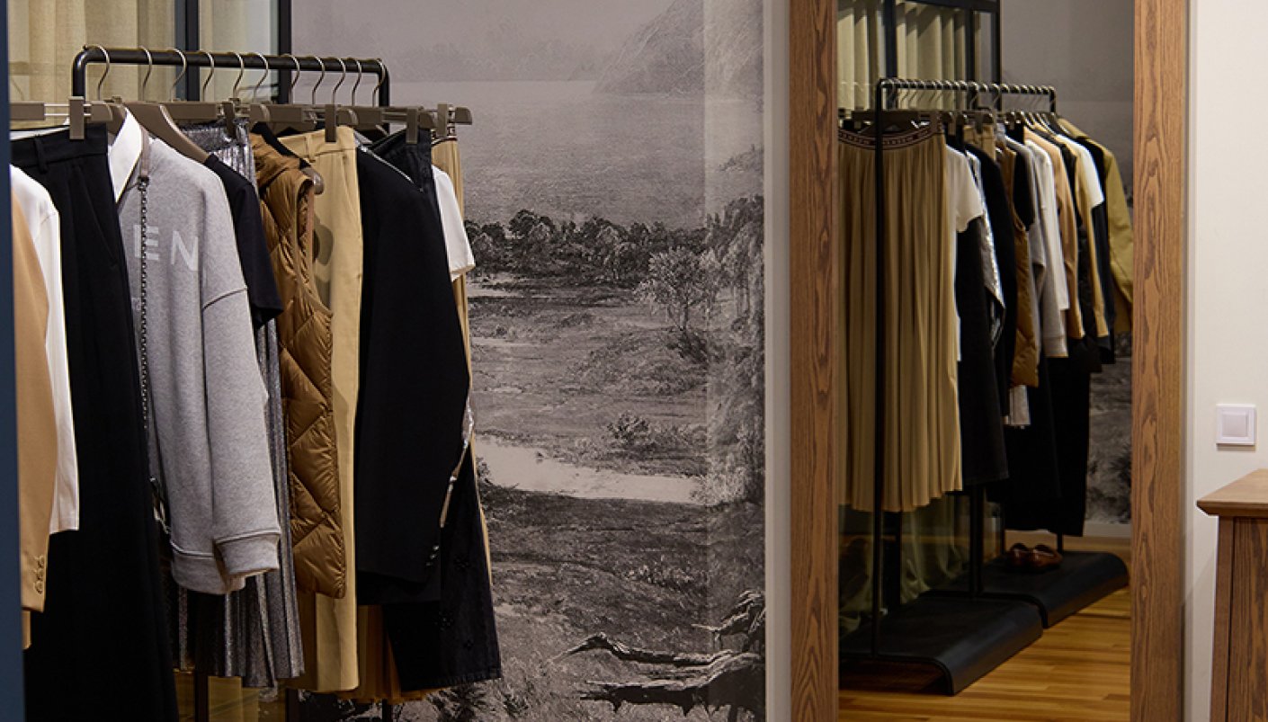 Магазин Weekend Max Mara - Cosmo Multimall, 3-й поверх: фото 8 - Invogue