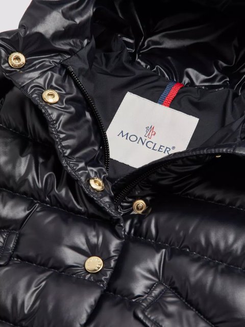 Синій пуховик Moncler розкльошений: фото 3 - Invogue