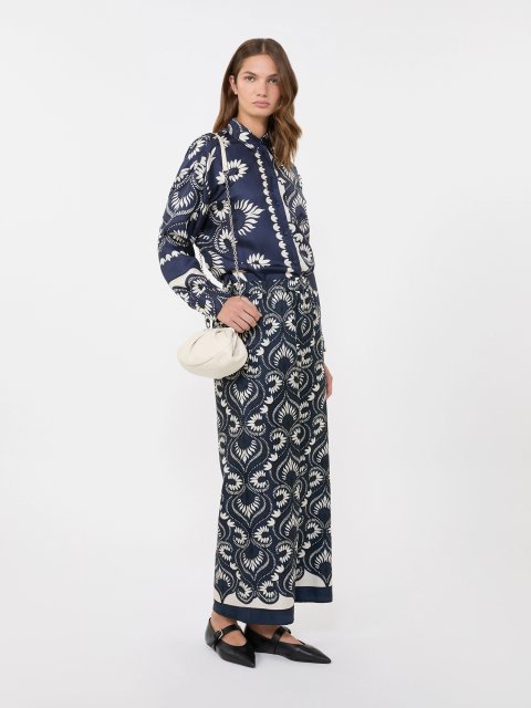 Темно-синя сорочка WEEKEND MAX MARA шовкова: фото 1 - Invogue