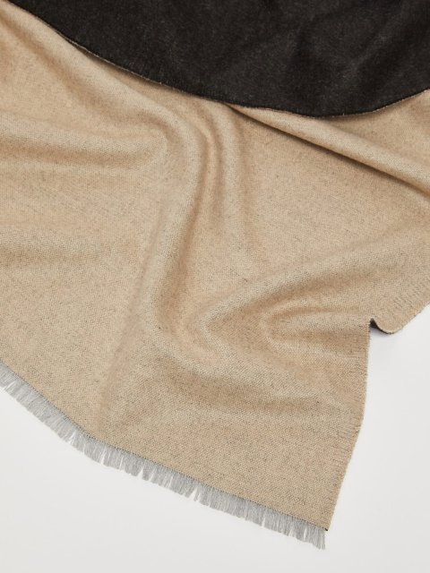 Бежева хустка MAX&CO : фото 1 - Invogue