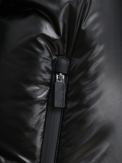 Чорна куртка BOSS : фото 4 - Invogue