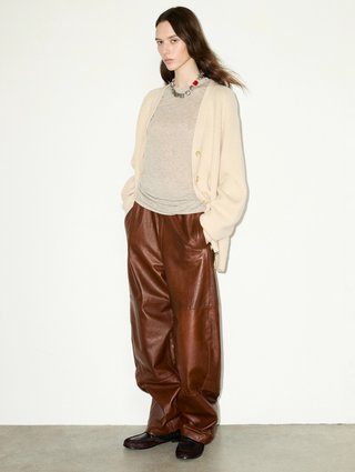 Серебристое колье Max&Co из металла и смолы: фото 1 - Invogue