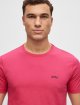 Розовая футболка BOSS: фото 3 - Invogue
