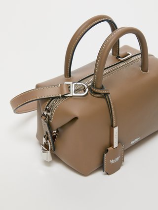 Темно-бежевая сумка-саквояж Max Mara кожаная: фото 4 - Invogue