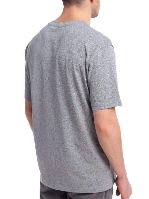 Серая футболка BOSS: фото 6 - Invogue