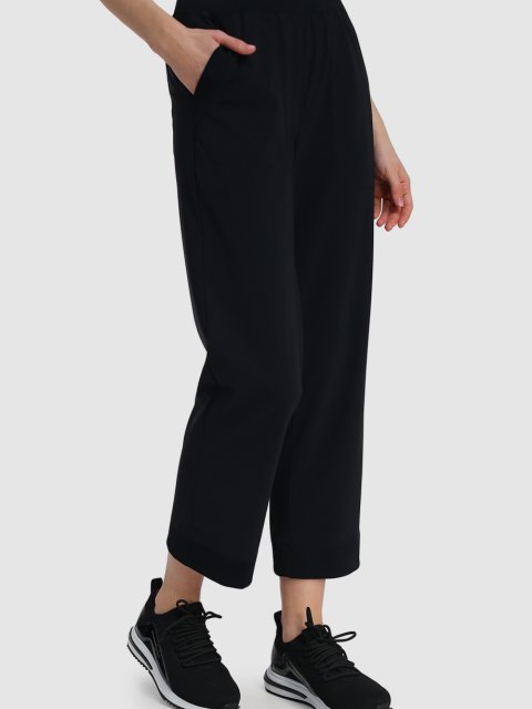 Чёрные брюки MARC CAIN: фото 3 - Invogue