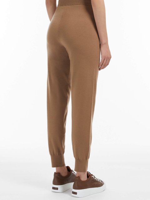 Бежевые брюки MAX MARA: фото 2 - Invogue