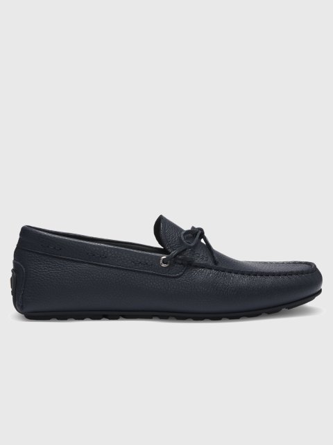 Темно-синие мокасины BOSS из кожи: фото - Invogue