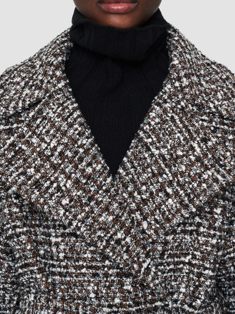 Черное пальто JOSEPH: фото 3 - Invogue