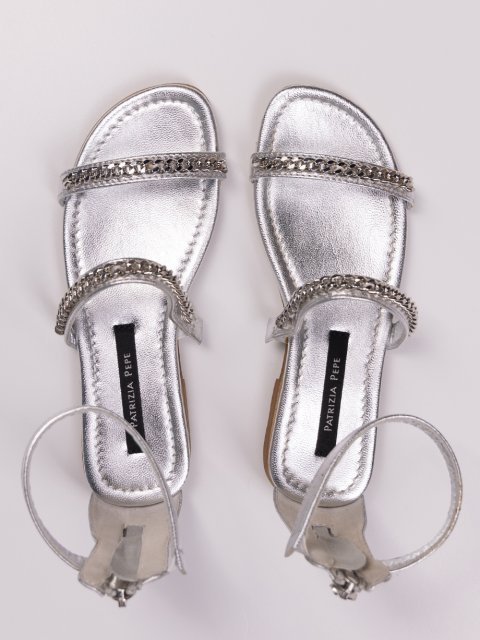 Серебристые босоножки PATRIZIA PEPE KIDS: фото 2 - Invogue