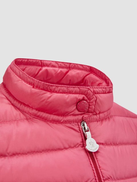 Рожева куртка Moncler стьобана: фото 4 - Invogue