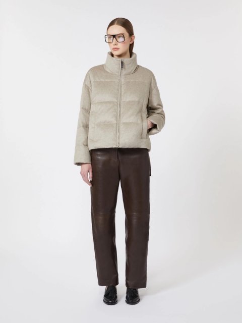 Бежевий пуховик MAX MARA кашеміровий: фото 1 - Invogue