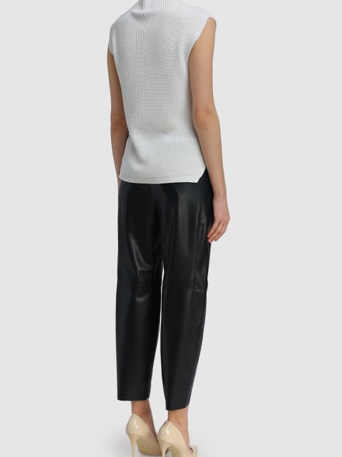 Чорні брюки MARC CAIN : фото 2 - Invogue