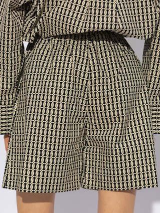 Чорні шорти BY MALENE BIRGER : фото 2 - Invogue