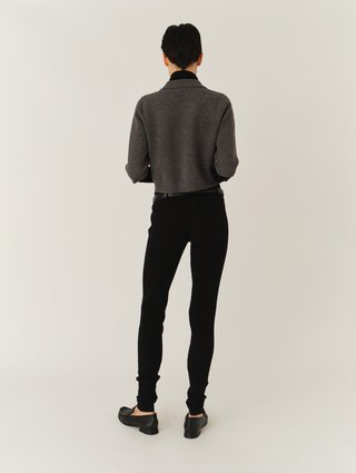 Чёрные леггинсы The Garment из шерсти и кашемира: фото 2 - Invogue
