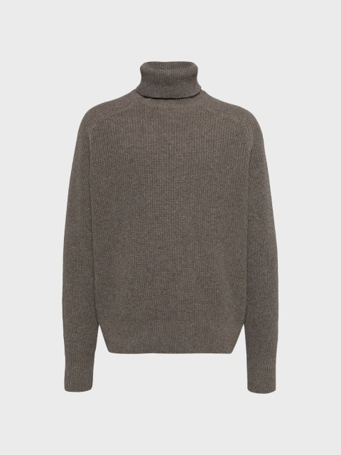 Темно-бежевий светр BOSS з високим коміром: фото - Invogue