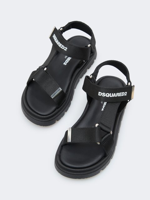 Чорні босоніжки Dsquared: фото 2 - Invogue