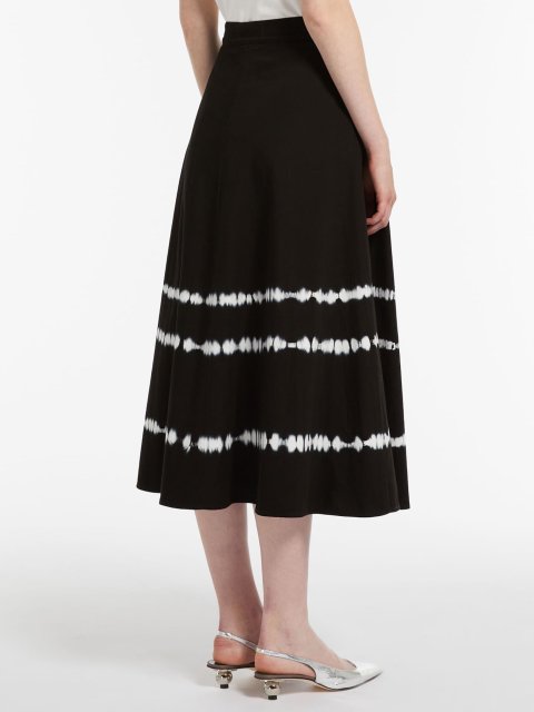 Черная юбка WEEKEND MAX MARA с принтом: фото 2 - Invogue