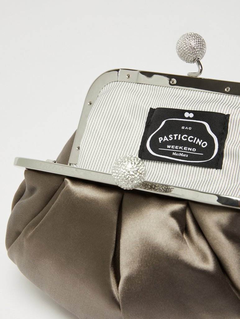 Сіра сумка Weekend Accessories з атласу: фото 6 - Invogue