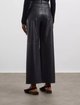 Чорні брюки Max Mara зі штучної шкіри: фото 3 - Invogue