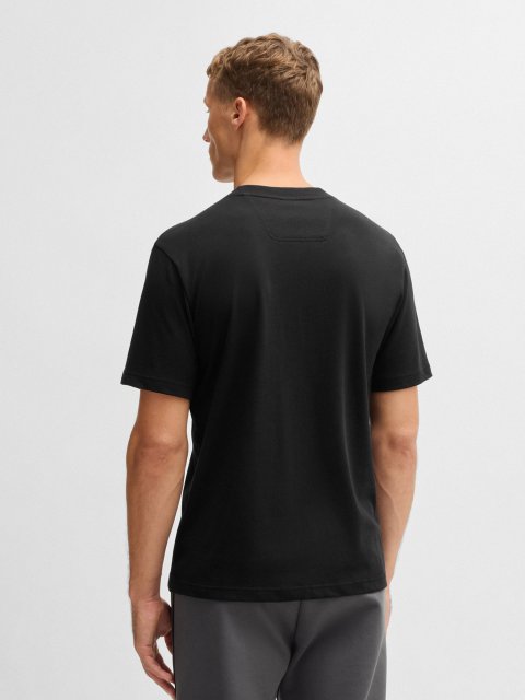 Черная футболка BOSS свободного кроя: фото 3 - Invogue