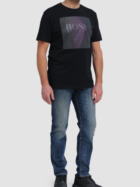Чёрная футболка BOSS: фото 1 - Invogue