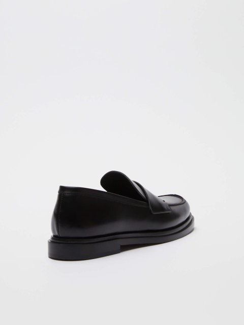 Чёрные туфли MAX MARA: фото 2 - Invogue