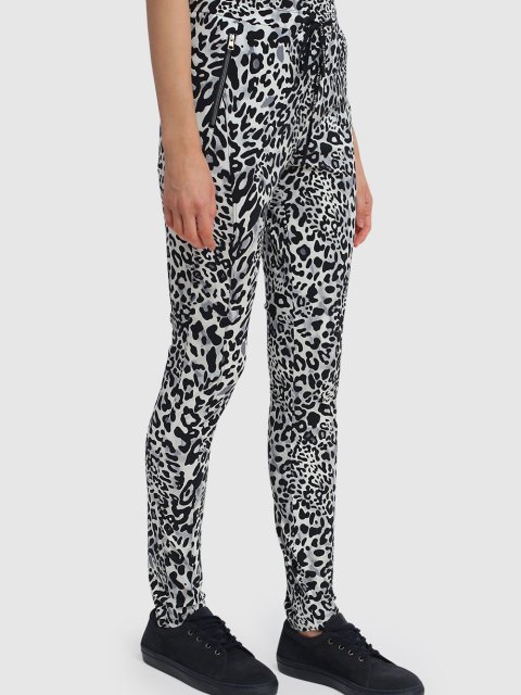 Серые брюки MARC CAIN: фото 3 - Invogue