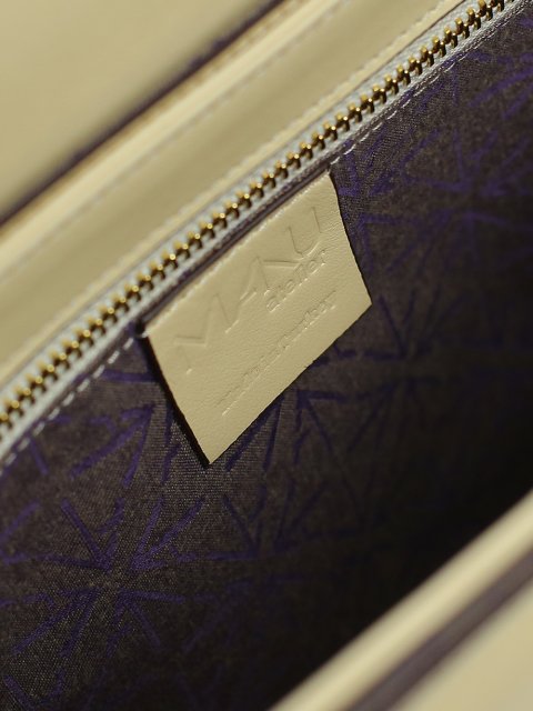 Кремова сумка MANU ATELIER : фото 6 - Invogue