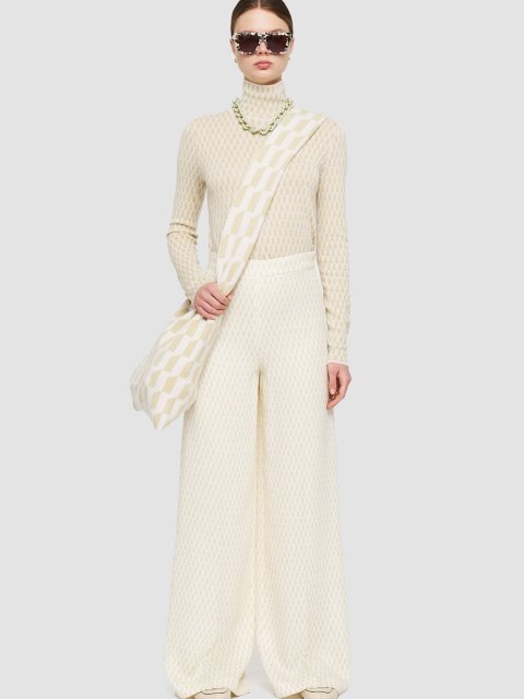 Бежевые брюки JOSEPH из шелка: фото 1 - Invogue