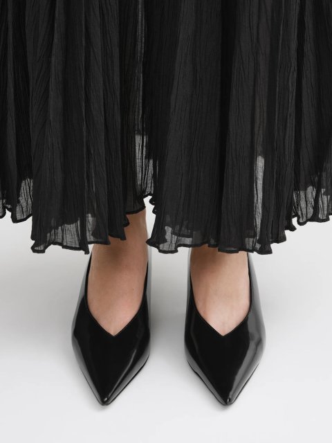 Черные туфли Toteme лодочки: фото 3 - Invogue