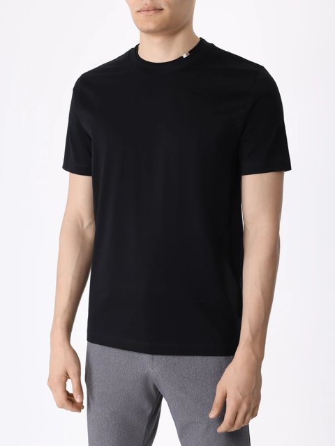 Чёрная футболка BOSS: фото 1 - Invogue