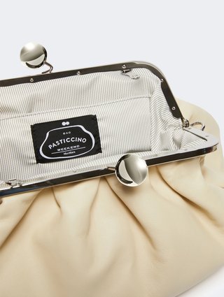 Молочная сумка Pasticcino Weekend MaxMara из кожи: фото 5 - Invogue