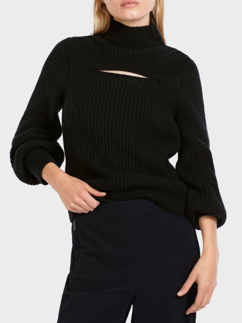 Чорний светр MARC CAIN : фото 1 - Invogue